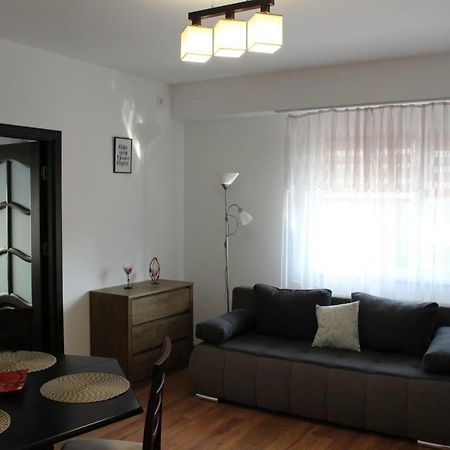 Still Apartament Крайова Екстериор снимка
